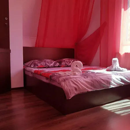 Eden Garden Case de vacanță *