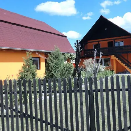 Case de vacanță Eden Garden